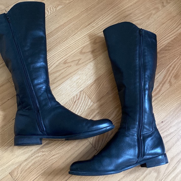 LaCanadienne Boots - Picture 5 of 16